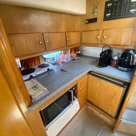 Face Au Vieil Avec Parking Appartamento Antibes