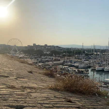 Face Au Vieil Avec Parking Appartamento *